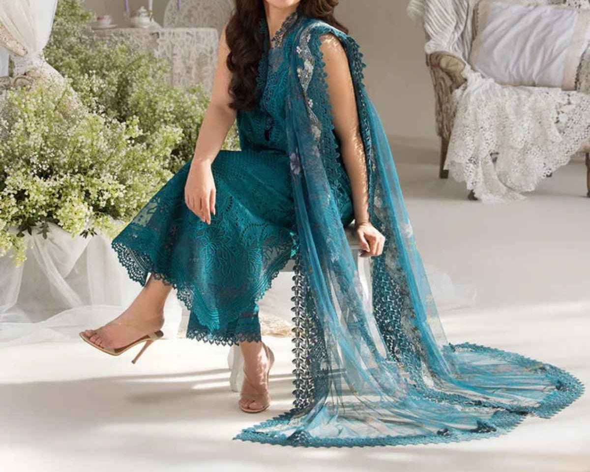 EMBROIDERED LAWN UNSTITCHED 3PC